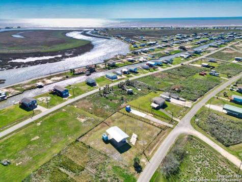 171 Flamingo Street Sargent TX 77414