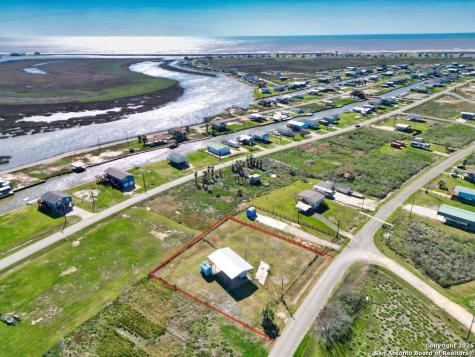 171 Flamingo Street Sargent TX 77414