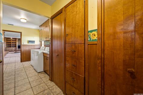 25 Labus Lane Floresville TX 78114