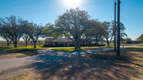 25 Labus Lane Floresville TX 78114