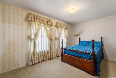 25 Labus Lane Floresville TX 78114