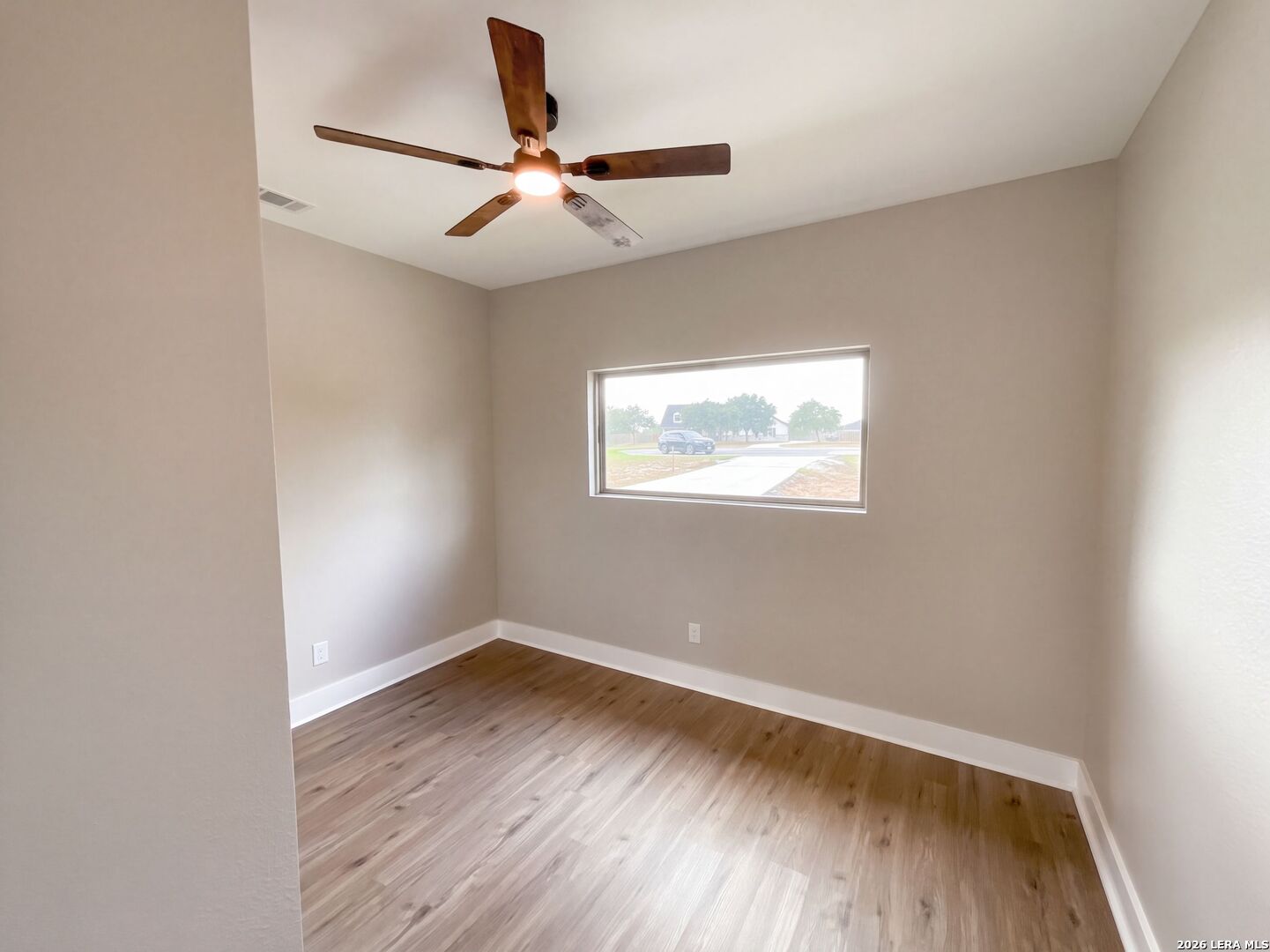 185 E Medium Meadow Drive Lytle TX 78052
