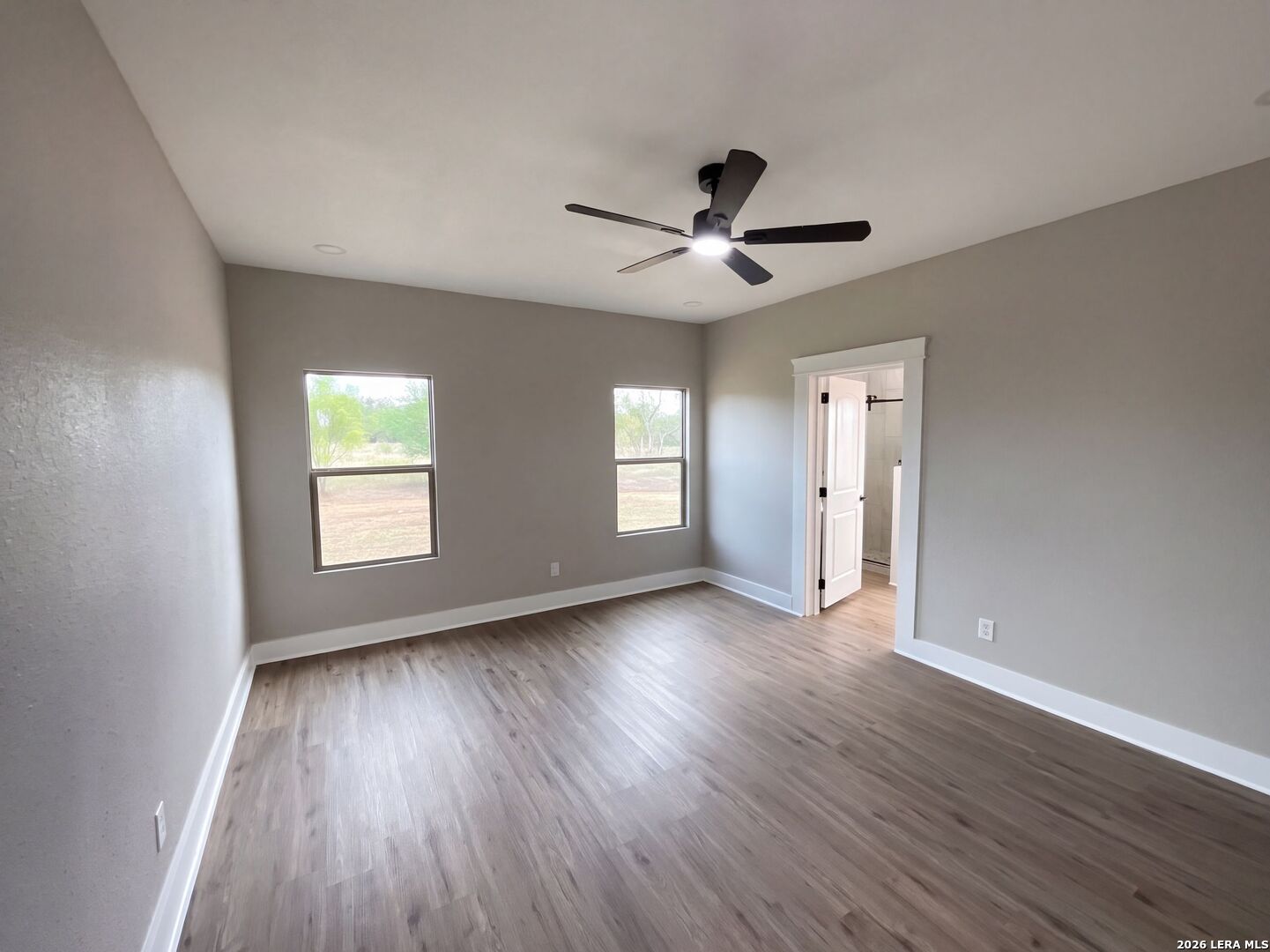 185 E Medium Meadow Drive Lytle TX 78052