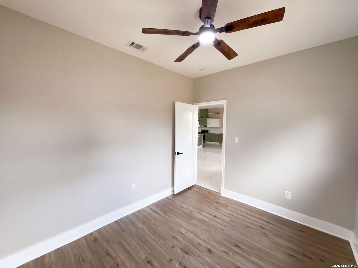 185 E Medium Meadow Drive Lytle TX 78052