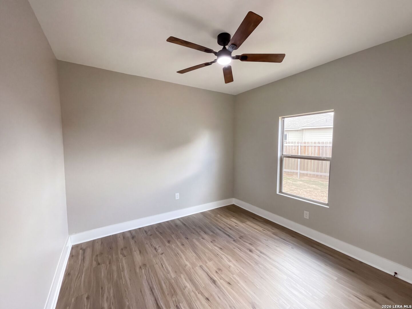 185 E Medium Meadow Drive Lytle TX 78052