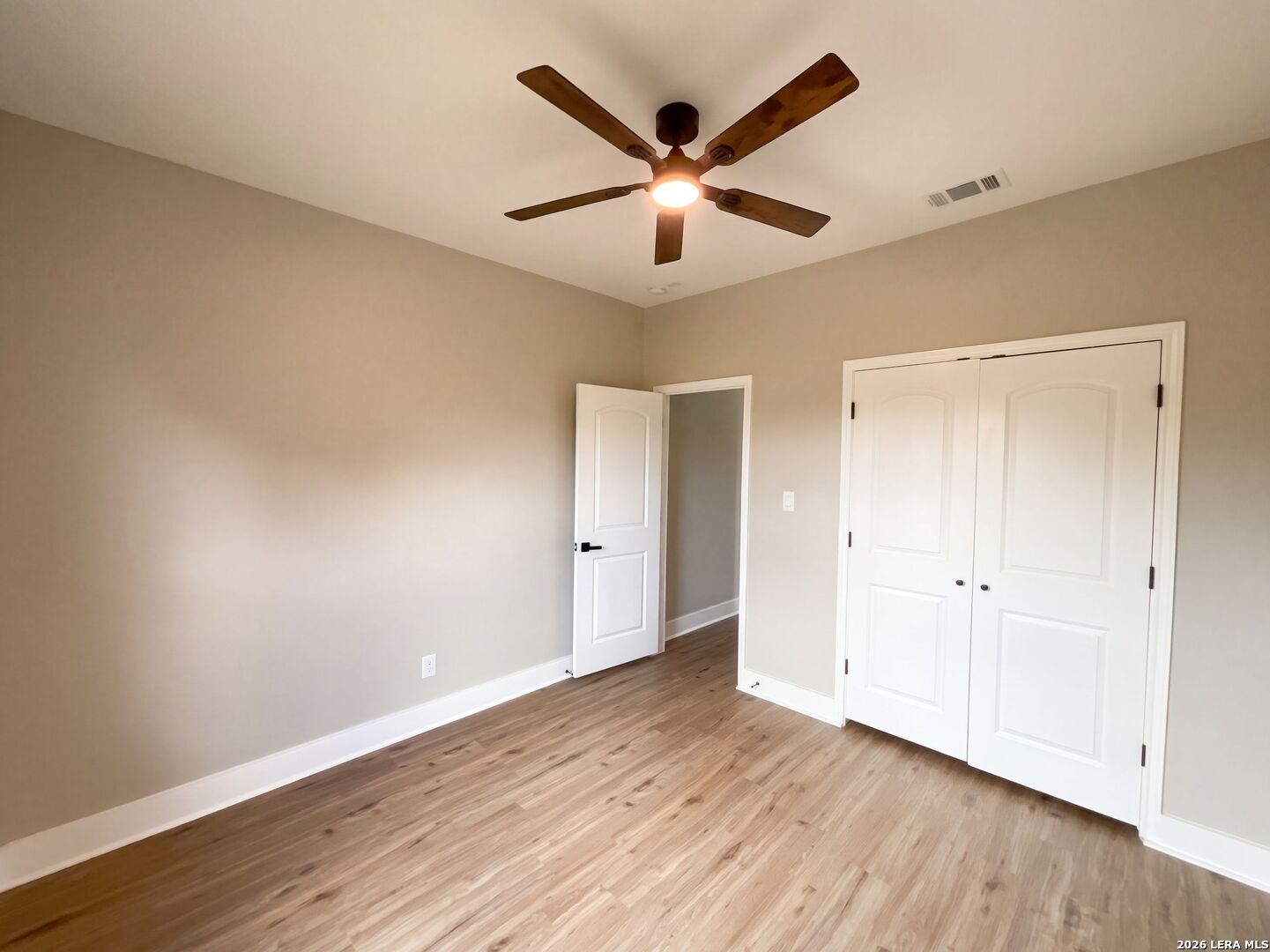 185 E Medium Meadow Drive Lytle TX 78052