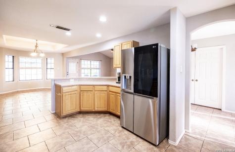 306 Yorktown Pleasanton TX 78064