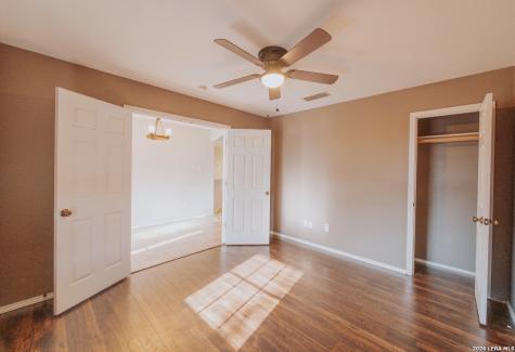 306 Yorktown Pleasanton TX 78064