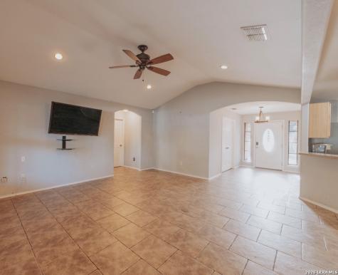 306 Yorktown Pleasanton TX 78064
