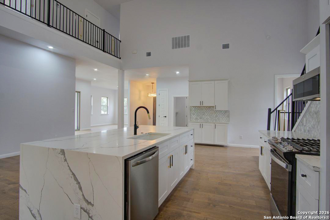 17 Liser Glen San Antonio TX 78257