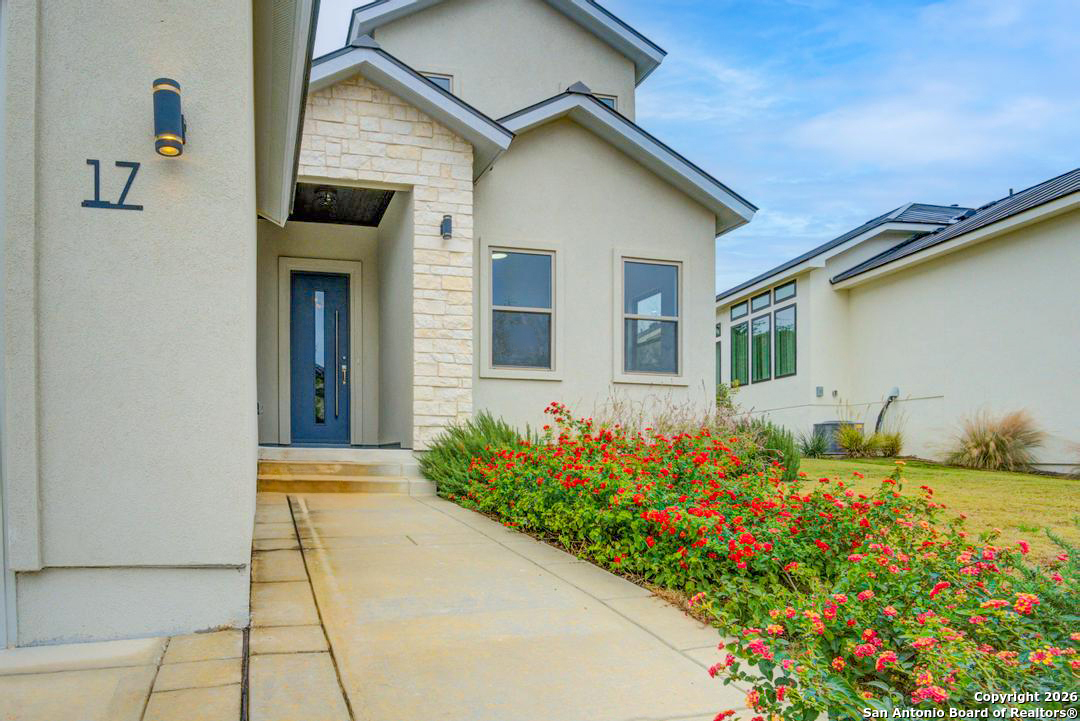 17 Liser Glen San Antonio TX 78257