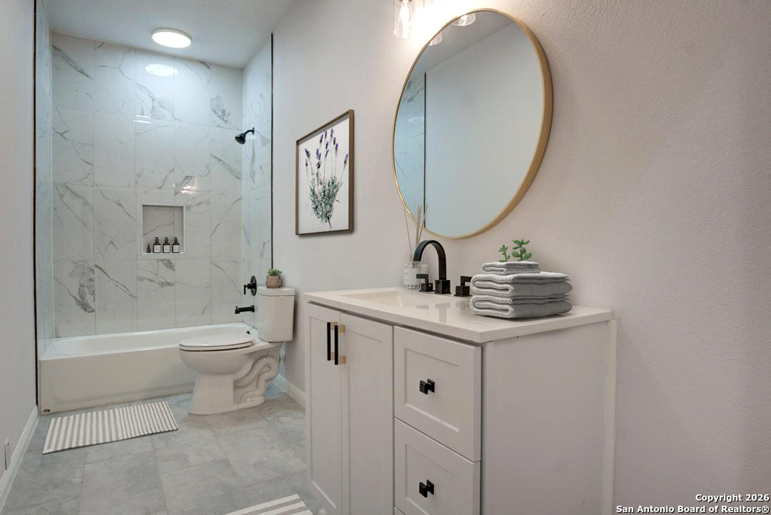 17 Liser Glen San Antonio TX 78257