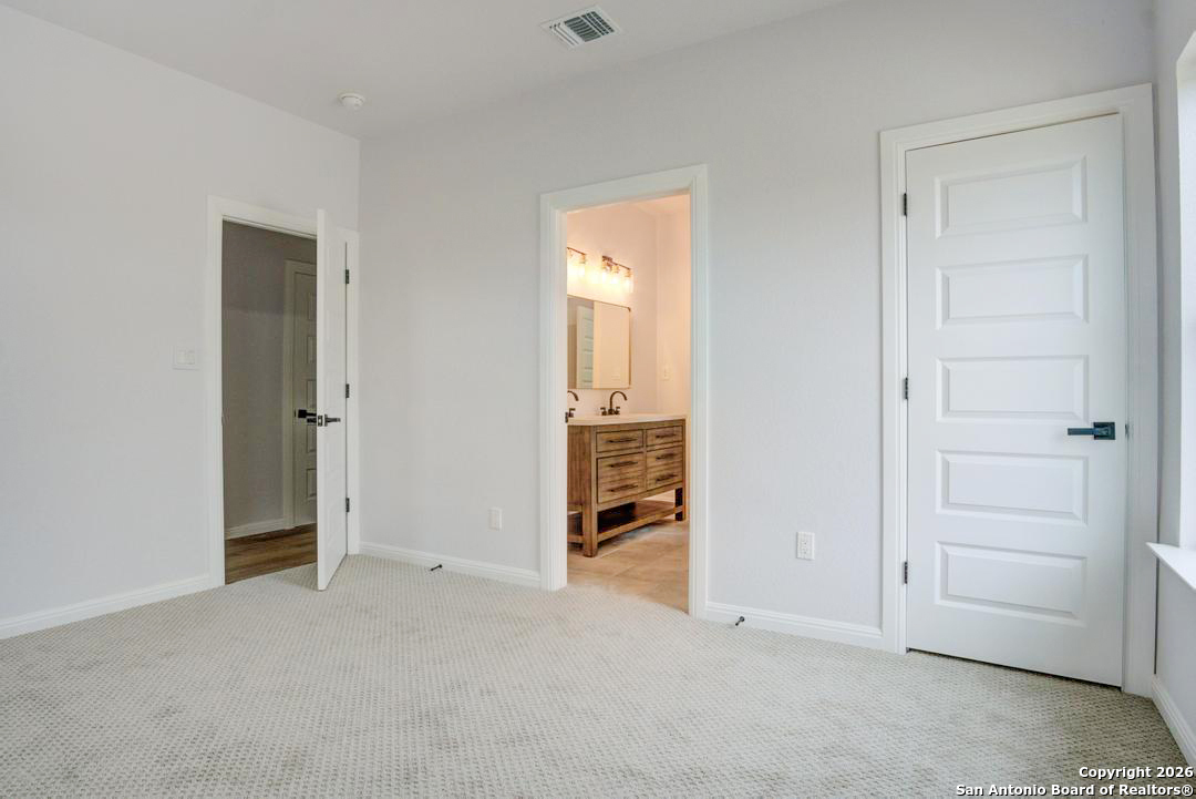 17 Liser Glen San Antonio TX 78257