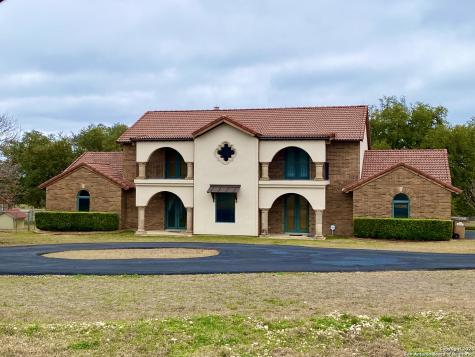 101 Pecan Parkway Boerne TX 78006