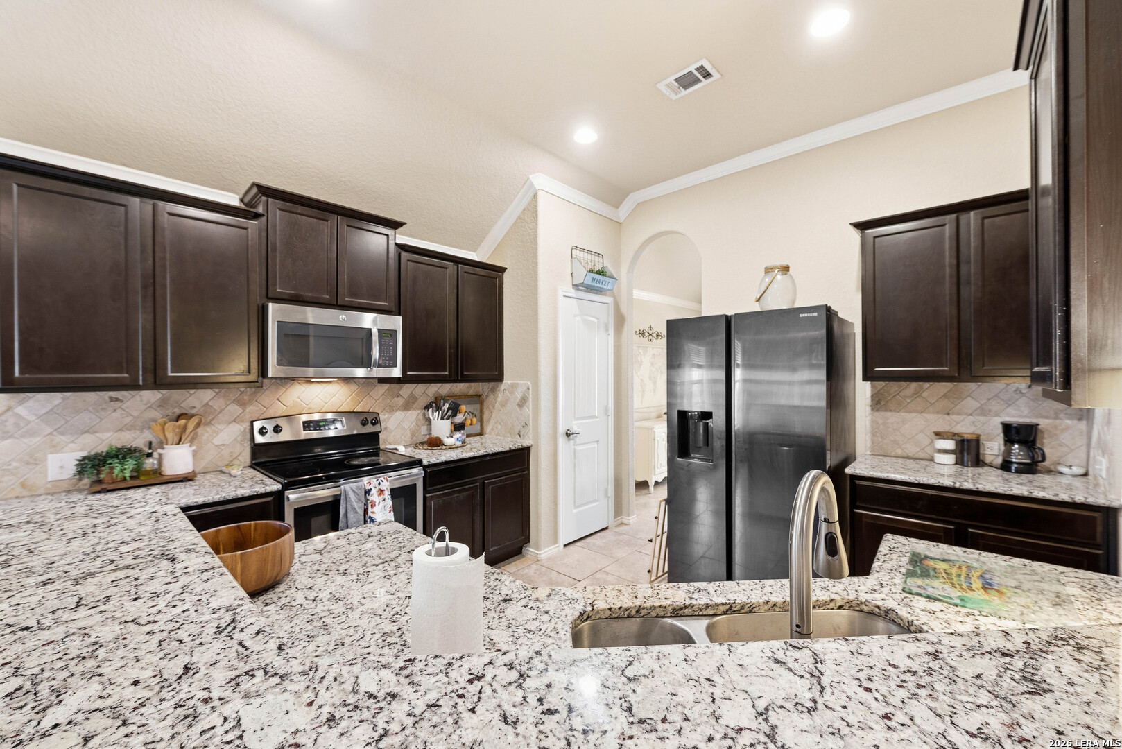 561 Saddle Back Trail Cibolo TX 78108