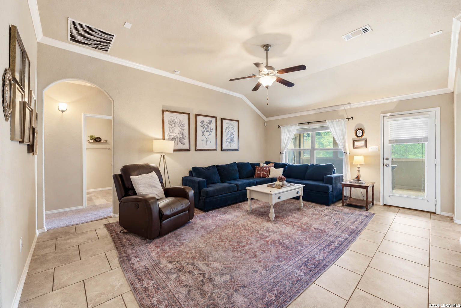 561 Saddle Back Trail Cibolo TX 78108