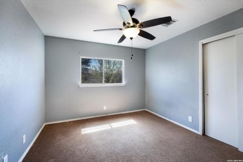 7910 Meadow Star San Antonio TX 78227