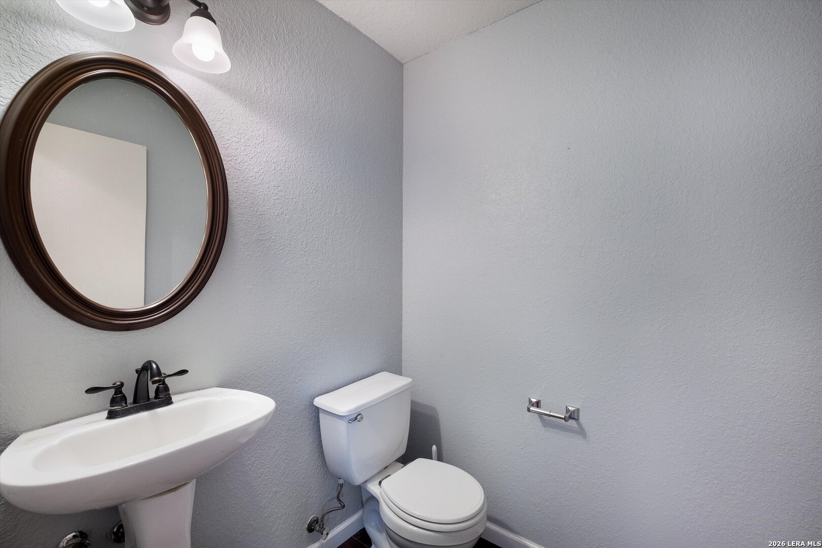 7910 Meadow Star San Antonio TX 78227