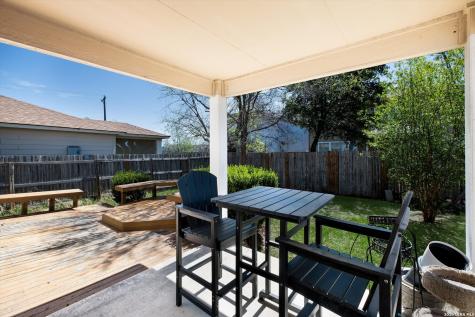 7910 Meadow Star San Antonio TX 78227