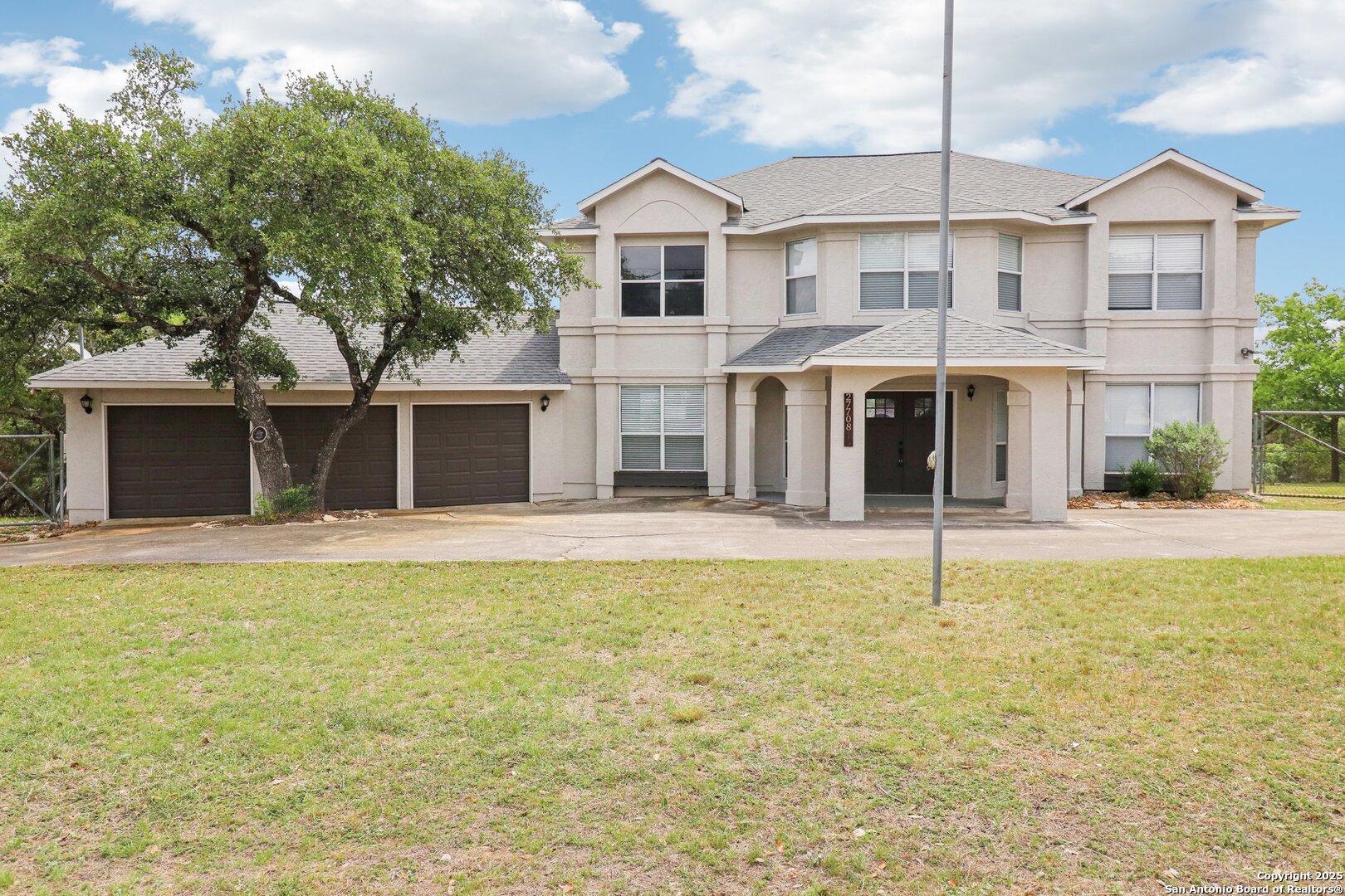 27708 Ramblewood Street San Antonio TX 78261