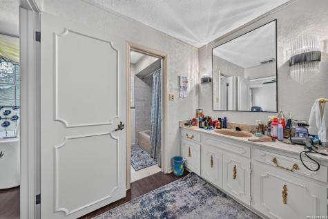 107 Chattington Court San Antonio TX 78213