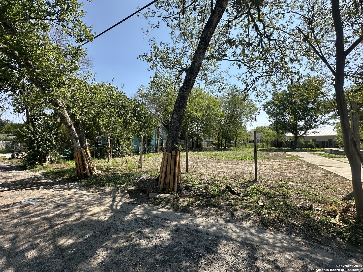 1910 Lennon San Antonio TX 78223