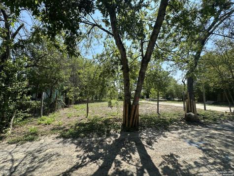 1910 Lennon San Antonio TX 78223