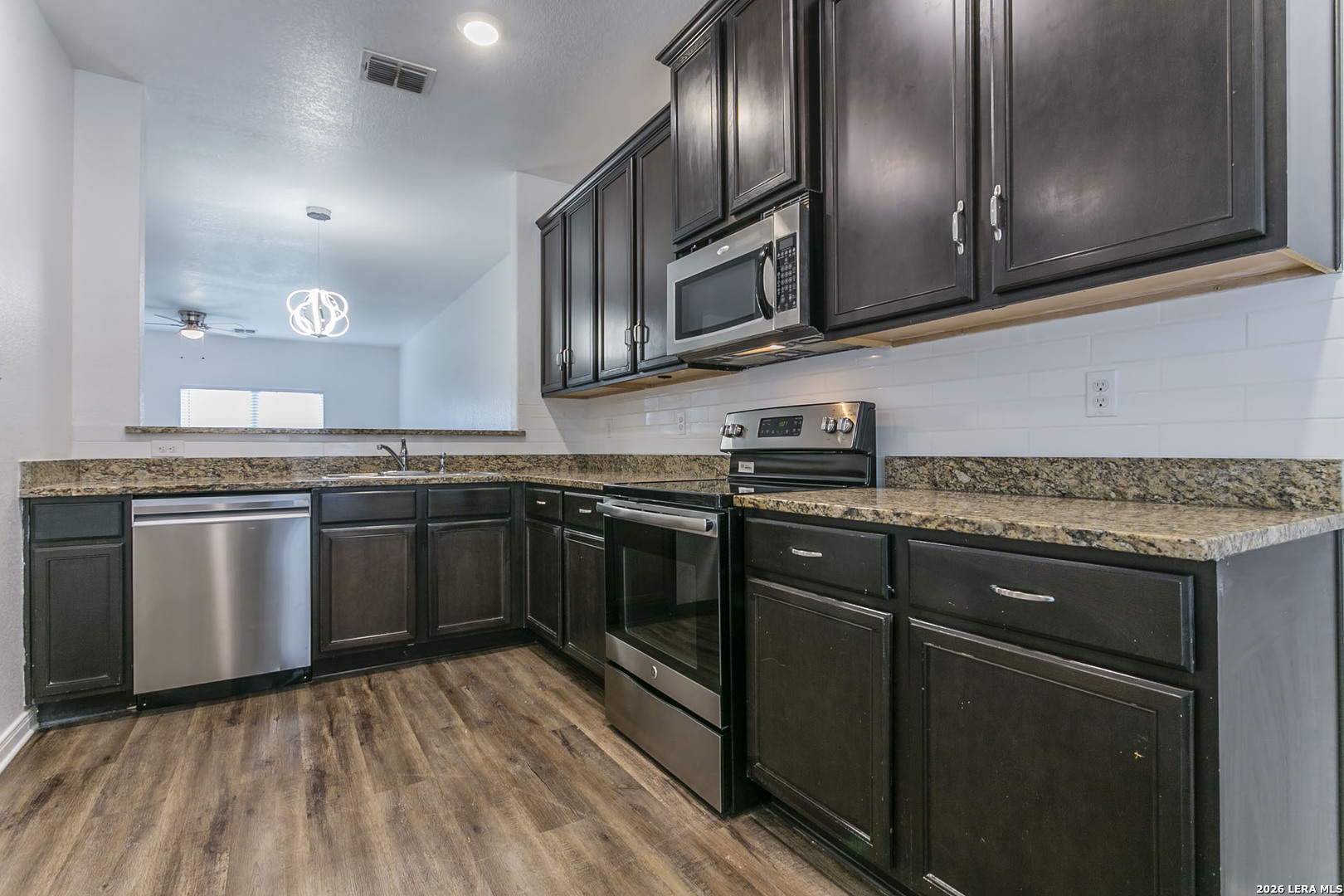 8025 Bluewater Cove San Antonio TX 78254