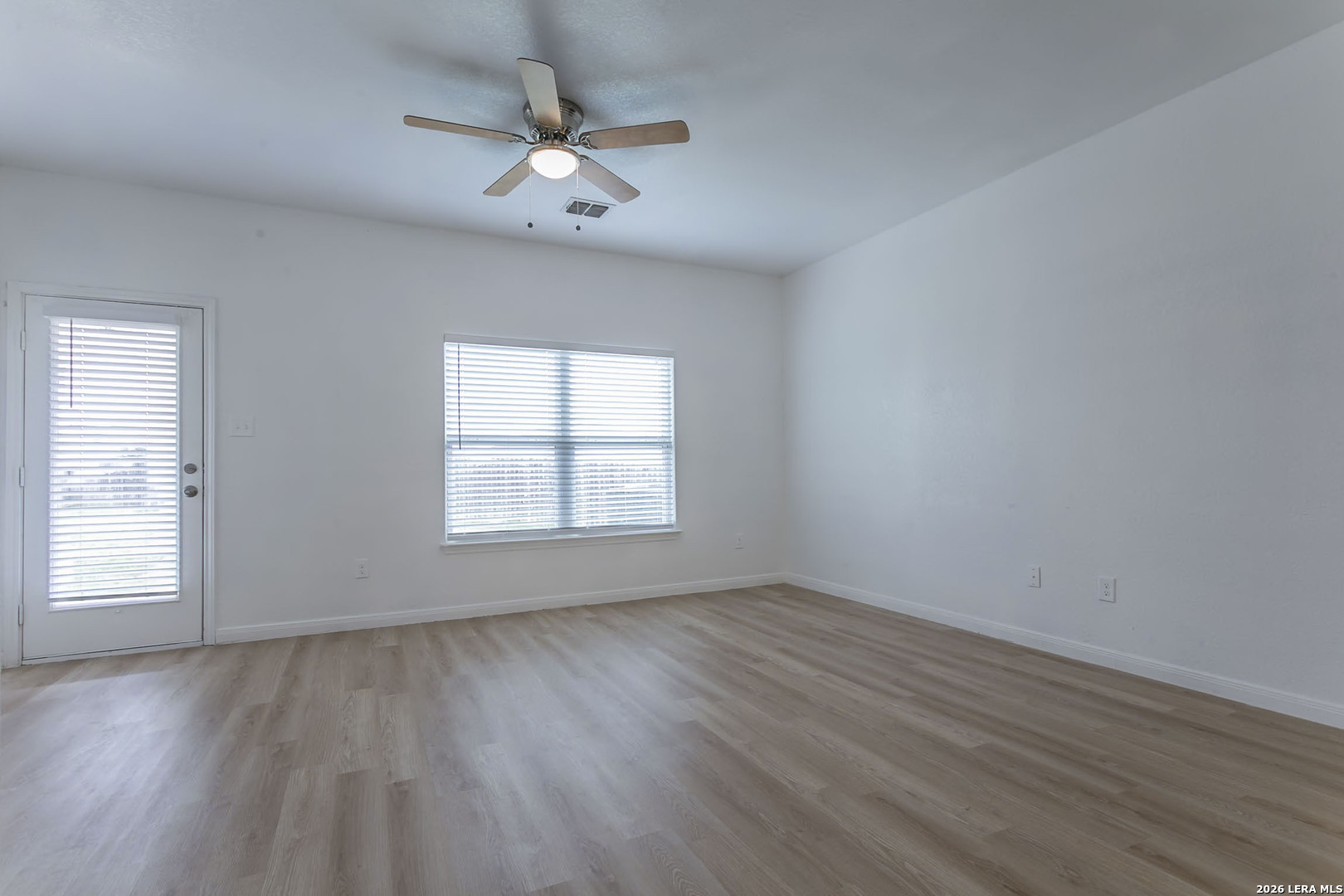 8025 Bluewater Cove San Antonio TX 78254