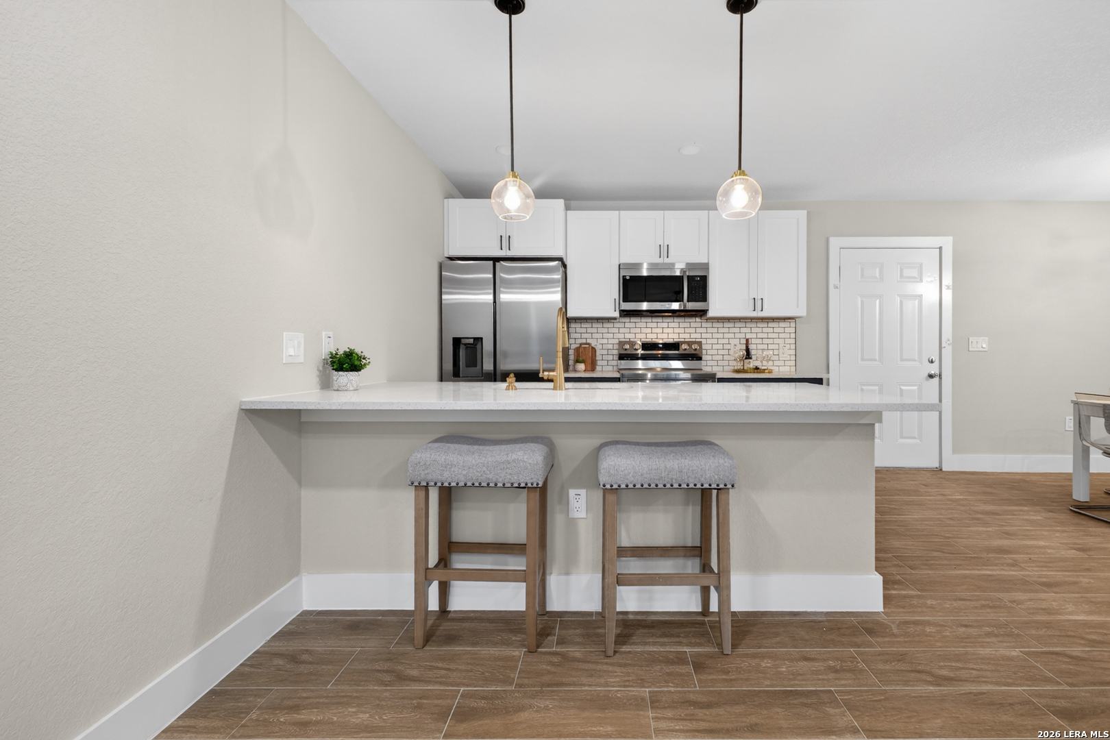 2737 W Craig Place San Antonio TX 78228