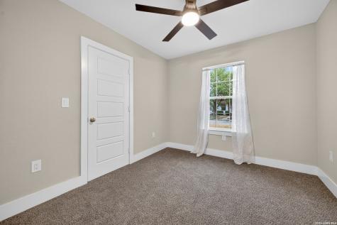 2737 W Craig Place San Antonio TX 78228