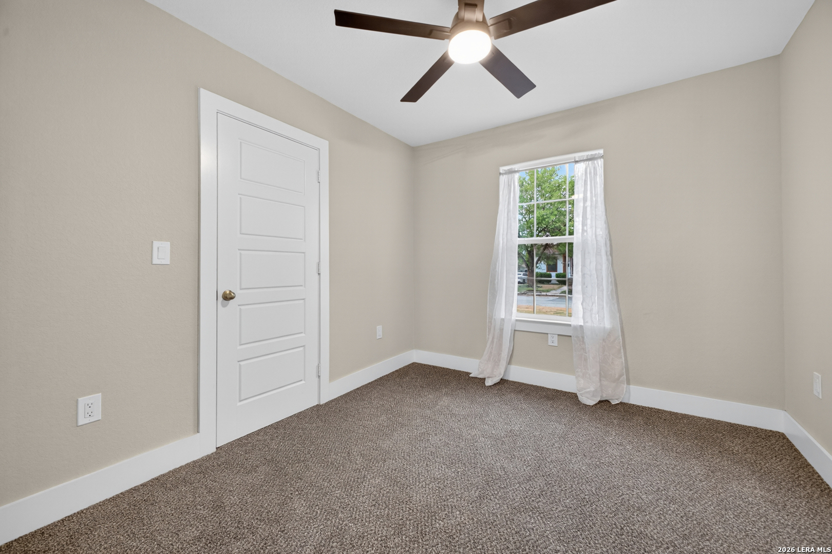 2737 W Craig Place San Antonio TX 78228
