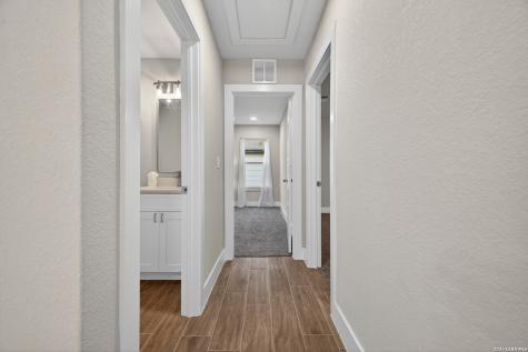 2737 W Craig Place San Antonio TX 78228