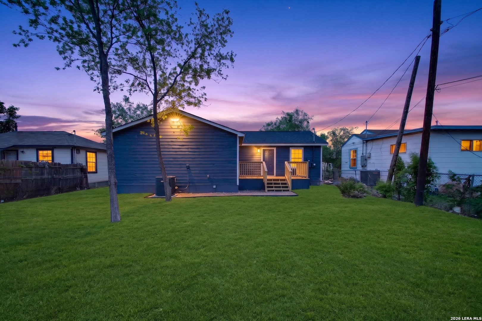 2737 W Craig Place San Antonio TX 78228