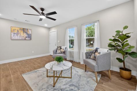 2737 W Craig Place San Antonio TX 78228