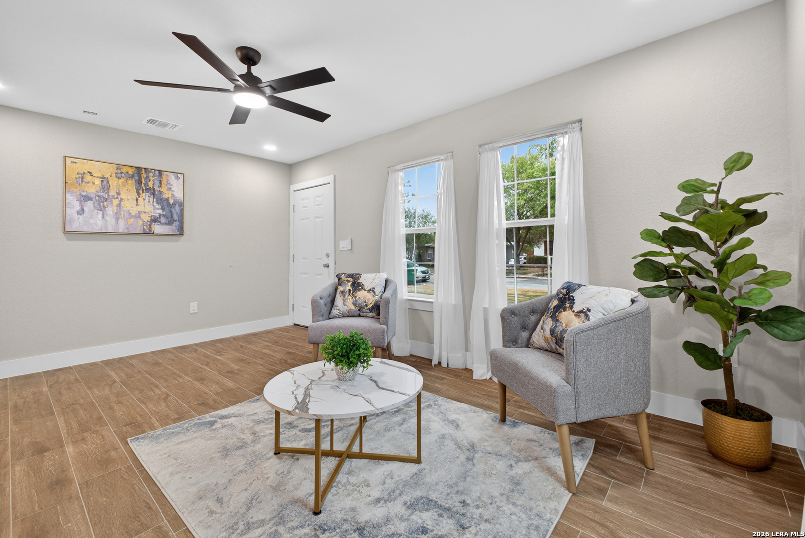 2737 W Craig Place San Antonio TX 78228