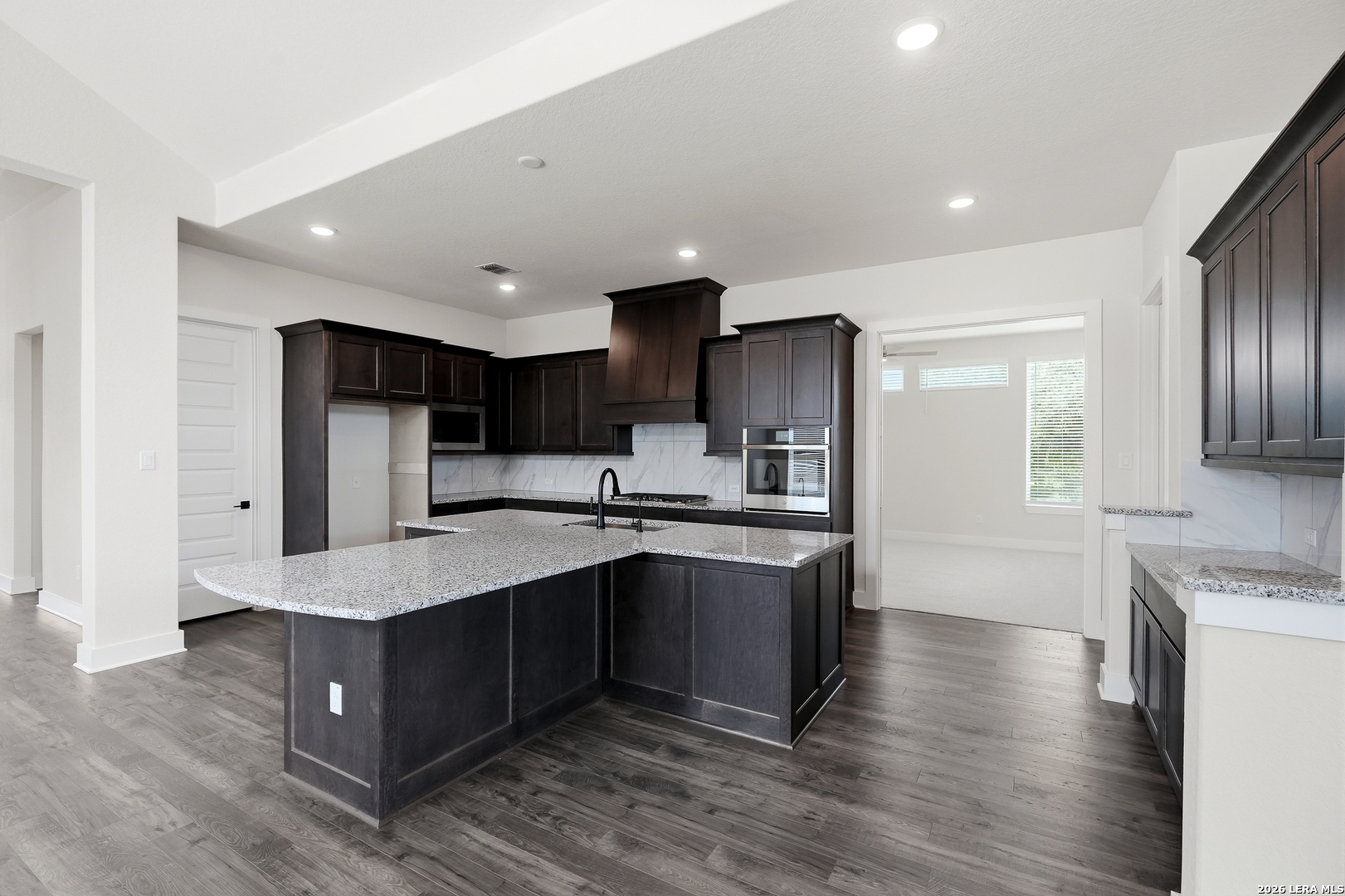 113 Raven Road Castroville TX 78009