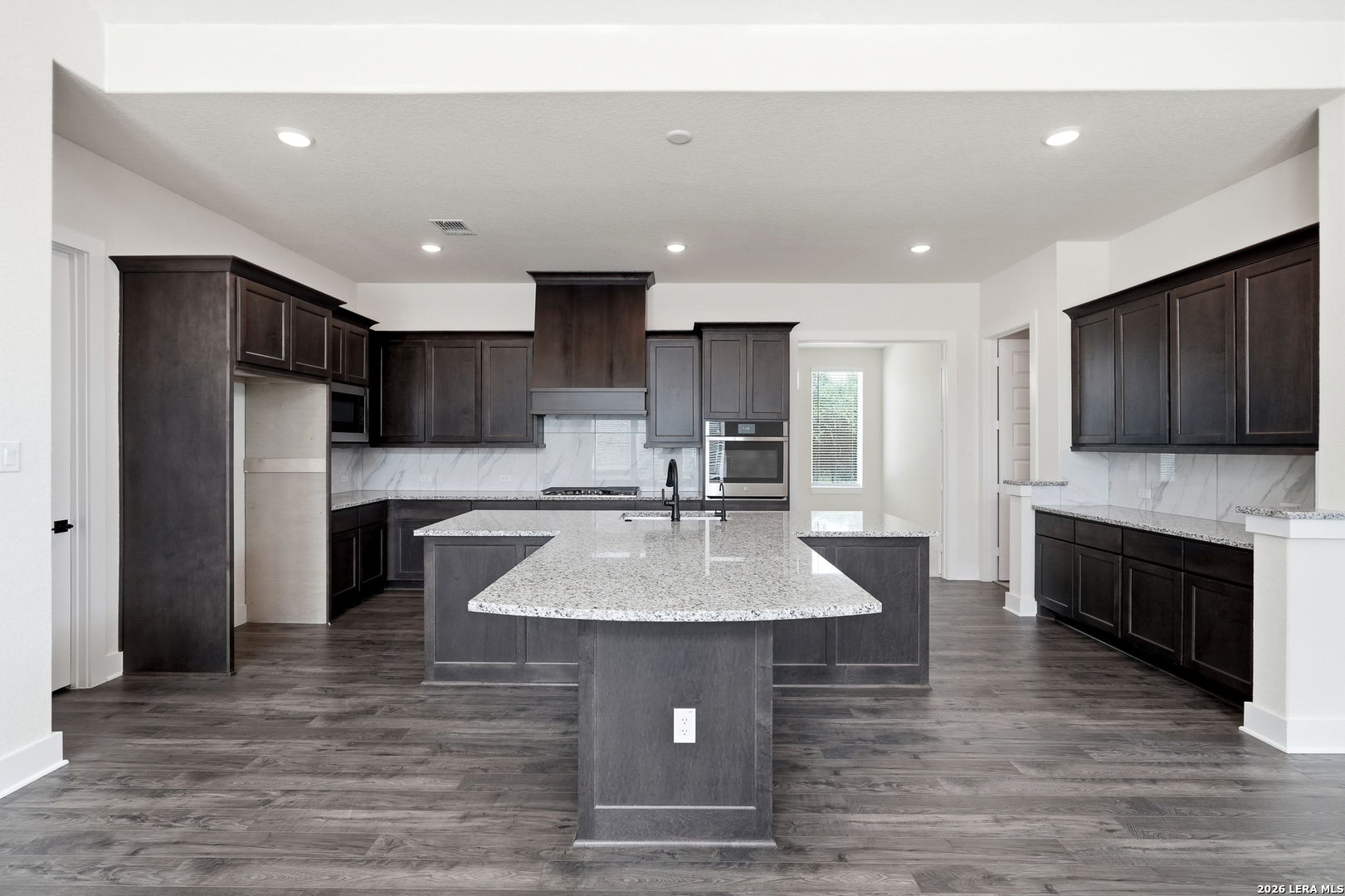 113 Raven Road Castroville TX 78009
