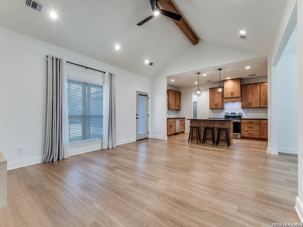 1015 Timbercrest Pleasanton TX 78064
