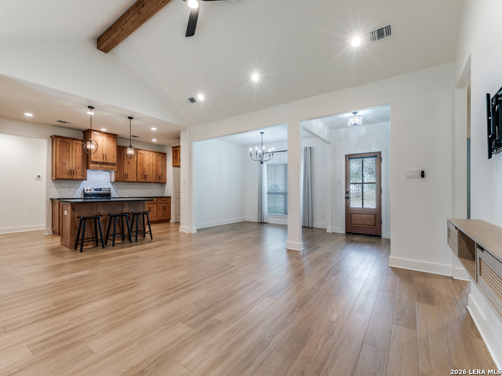 1015 Timbercrest Pleasanton TX 78064