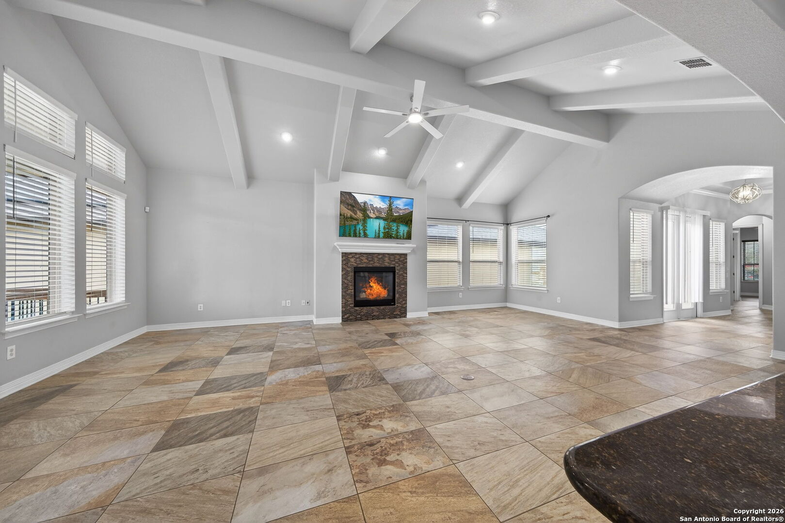 9911 Barefoot Boerne TX 78006