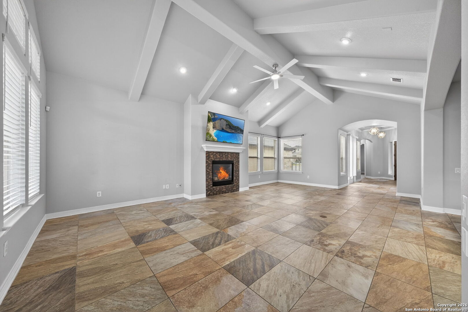9911 Barefoot Boerne TX 78006