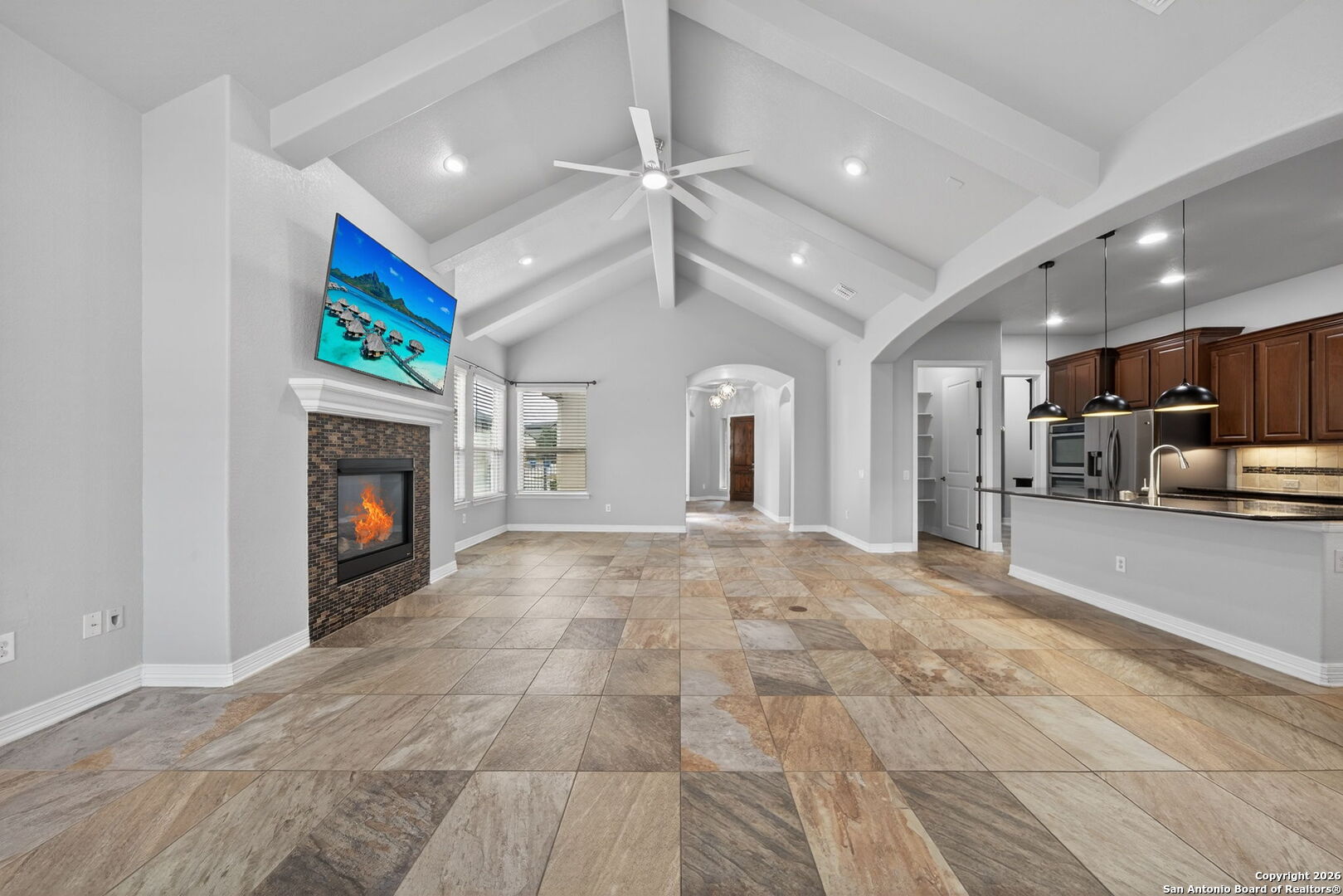 9911 Barefoot Boerne TX 78006