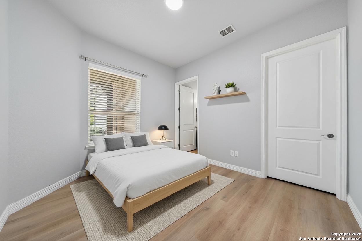 9911 Barefoot Boerne TX 78006