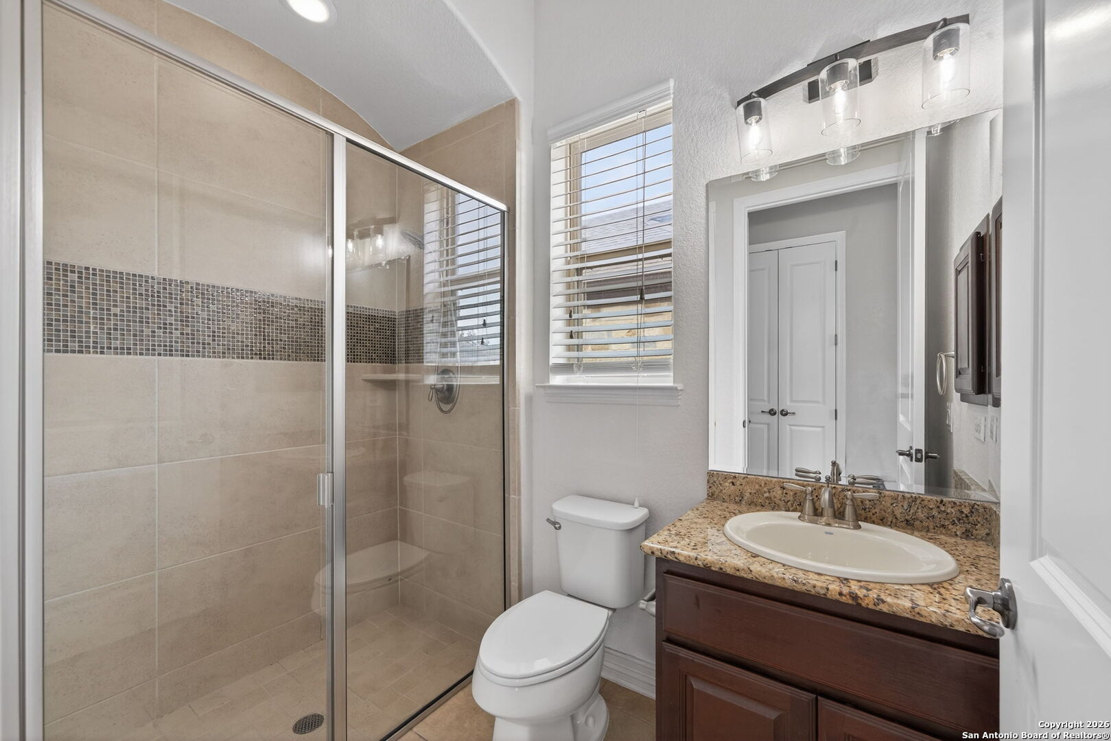 9911 Barefoot Boerne TX 78006
