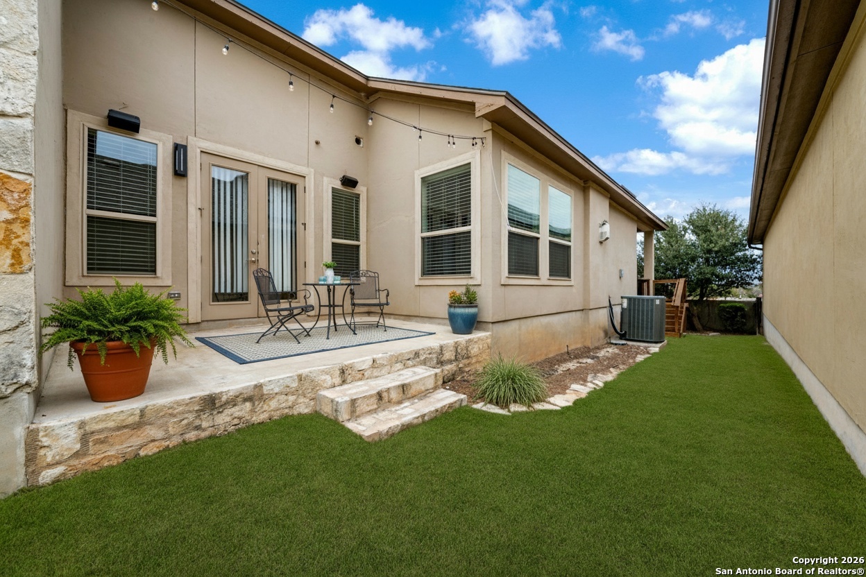 9911 Barefoot Boerne TX 78006