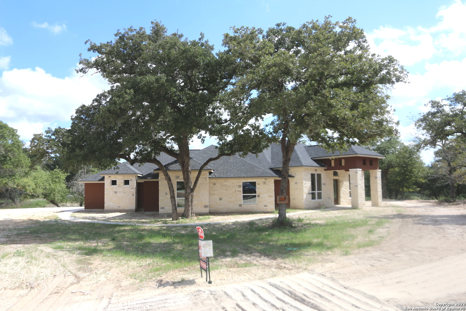 115 Ella Drive Floresville TX 78114
