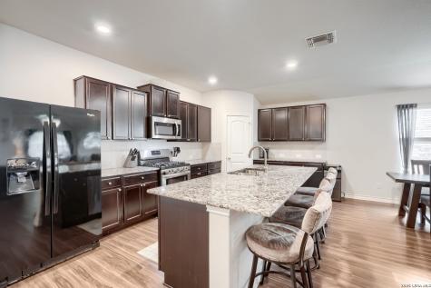 6014 Akin Quay San Antonio TX 78261
