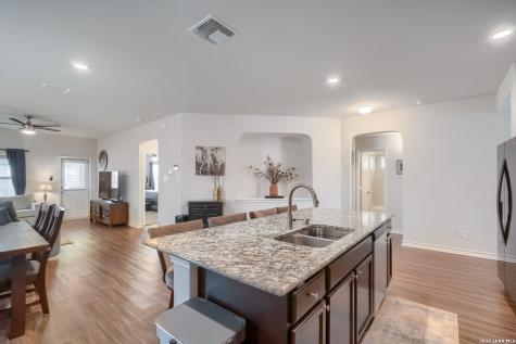 6014 Akin Quay San Antonio TX 78261