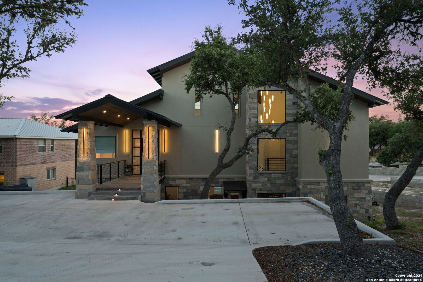 757 County Road 262 Mico TX 78056